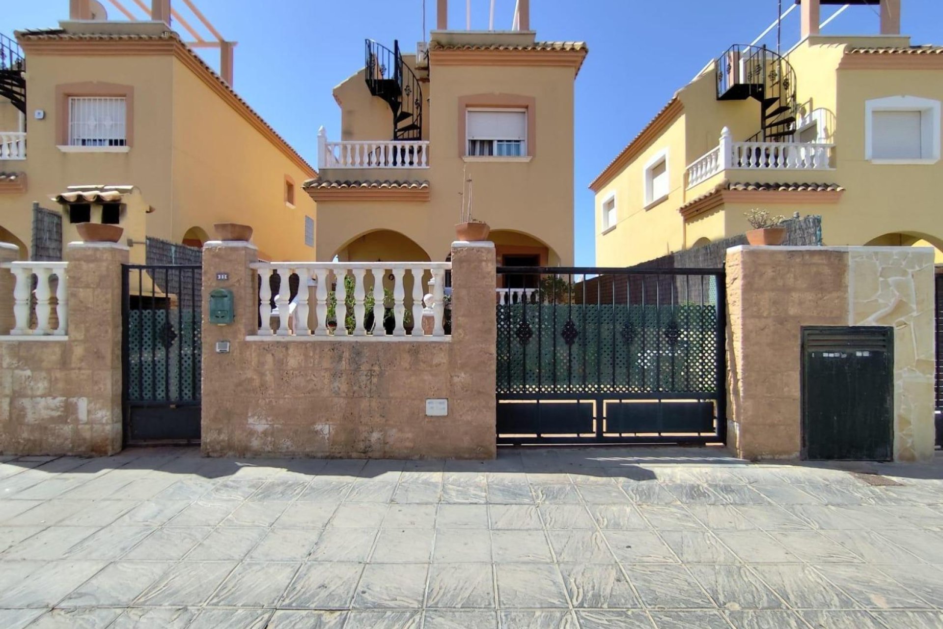 Segunda mano - Villa -
Torrevieja - Parque las naciones