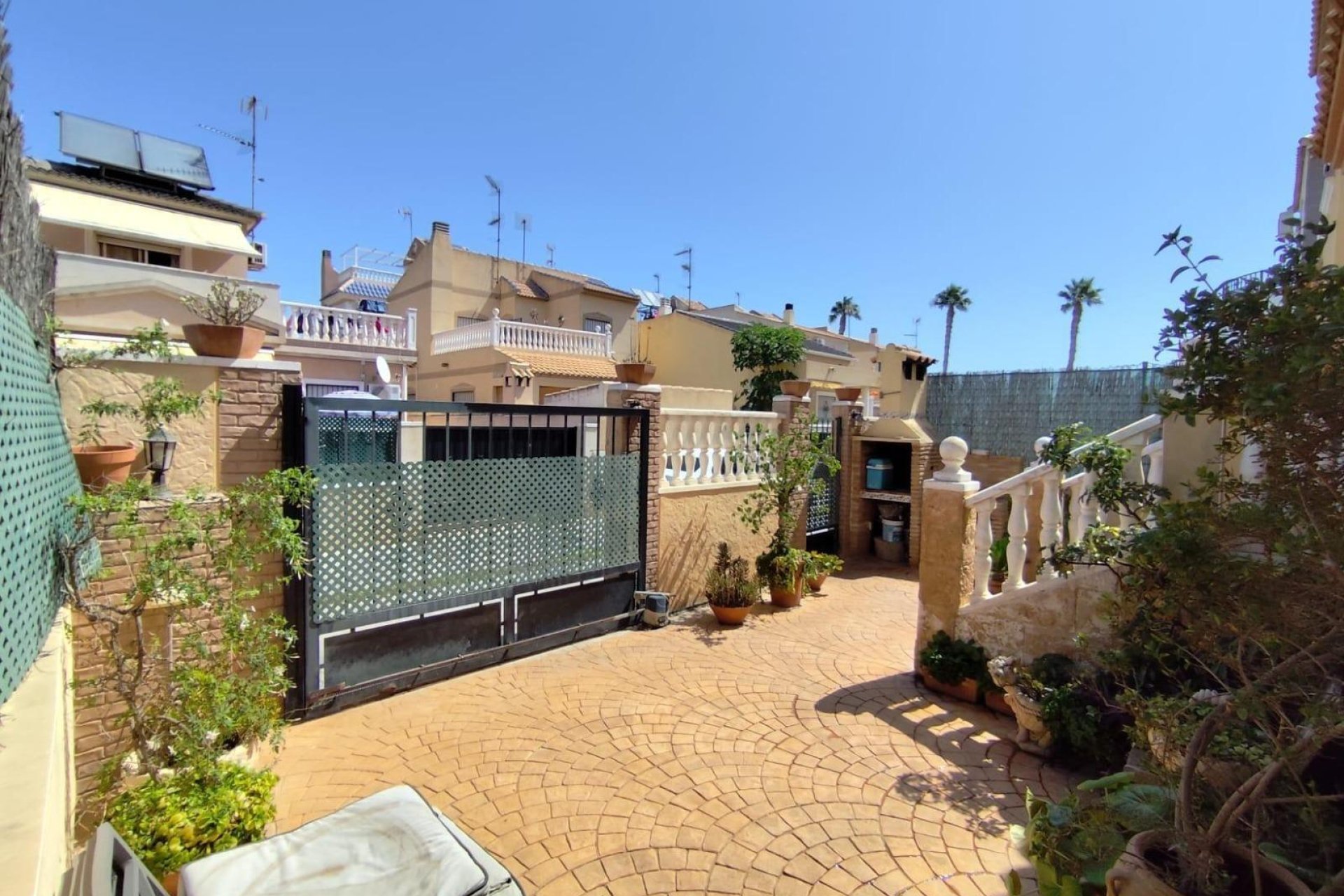 Segunda mano - Villa -
Torrevieja - Parque las naciones