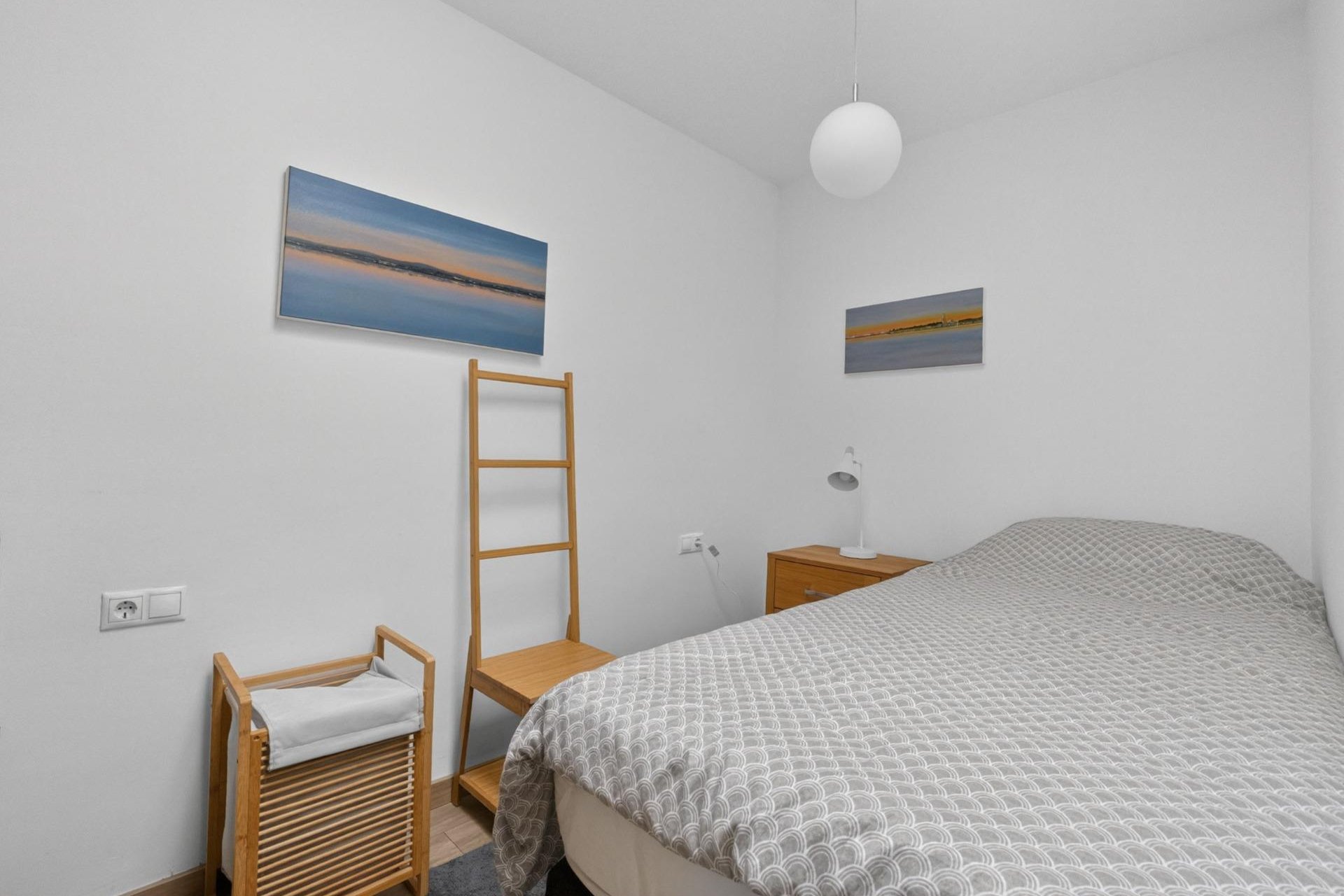 Segunda mano - Villa -
Torrevieja - Playa de los Locos