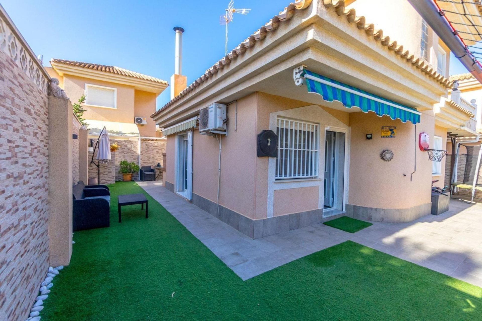 Segunda mano - Villa -
Torrevieja - Punta prima