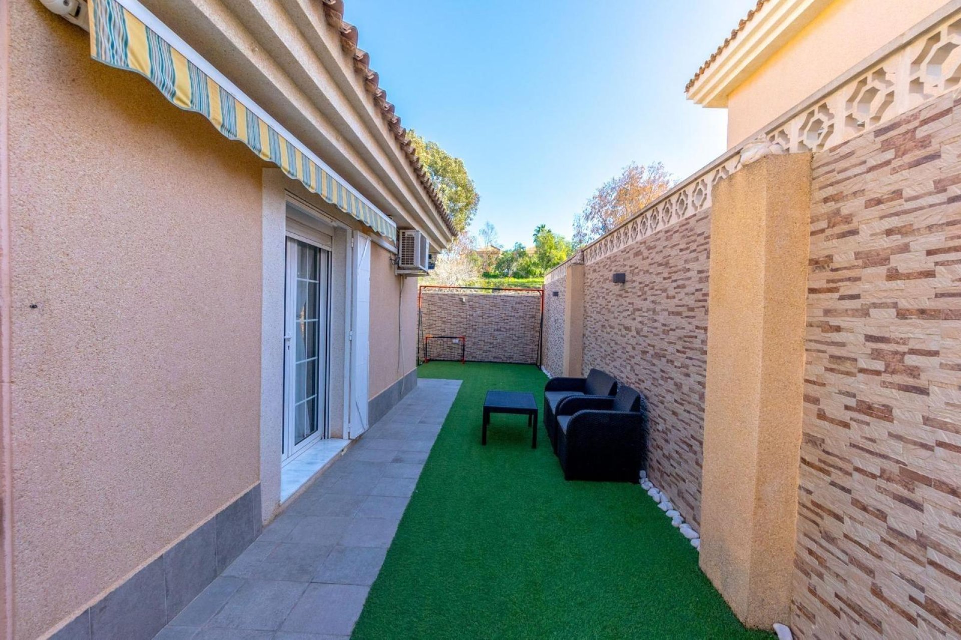 Segunda mano - Villa -
Torrevieja - Punta prima