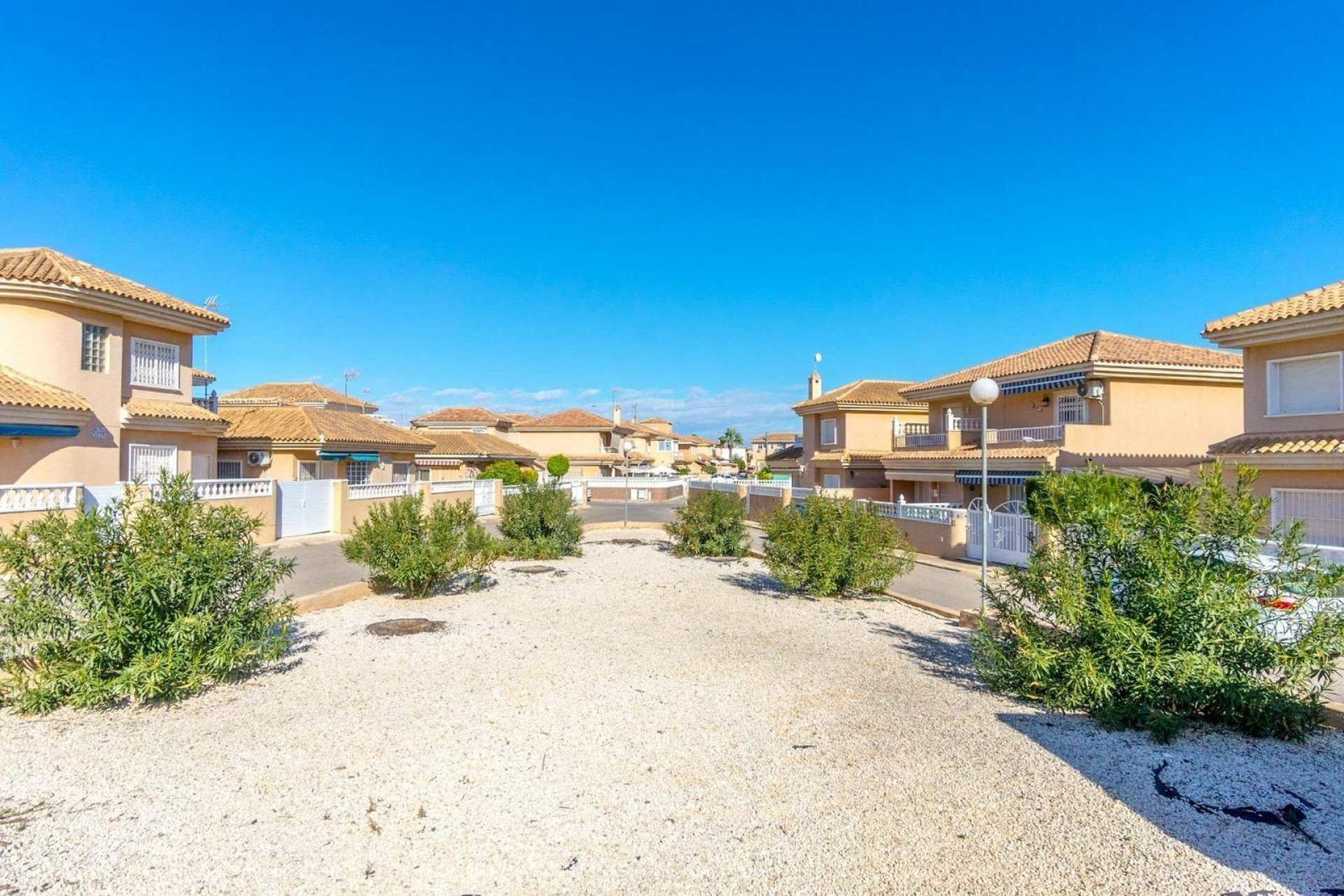 Segunda mano - Villa -
Torrevieja - Punta prima