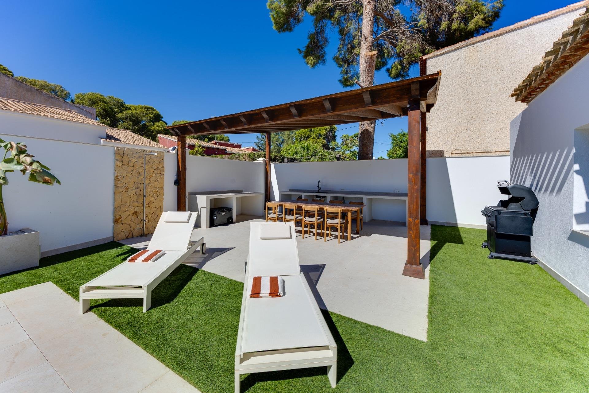 Short Term Rental - Villa -
Orihuela Costa - Punta Prima