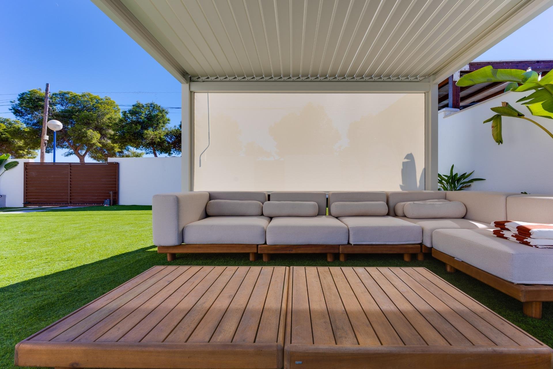 Short Term Rental - Villa -
Orihuela Costa - Punta Prima