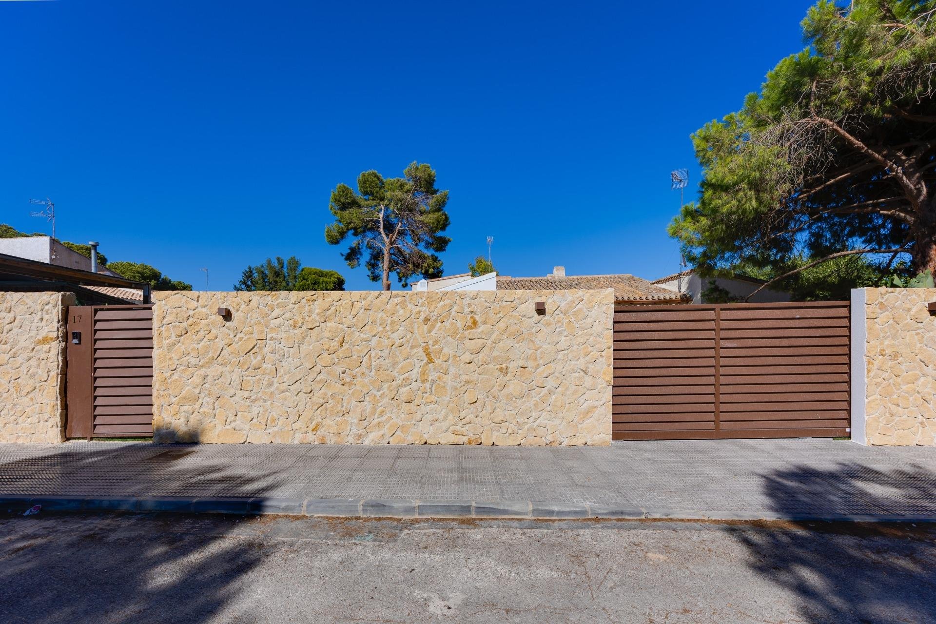 Short Term Rental - Villa -
Orihuela Costa - Punta Prima