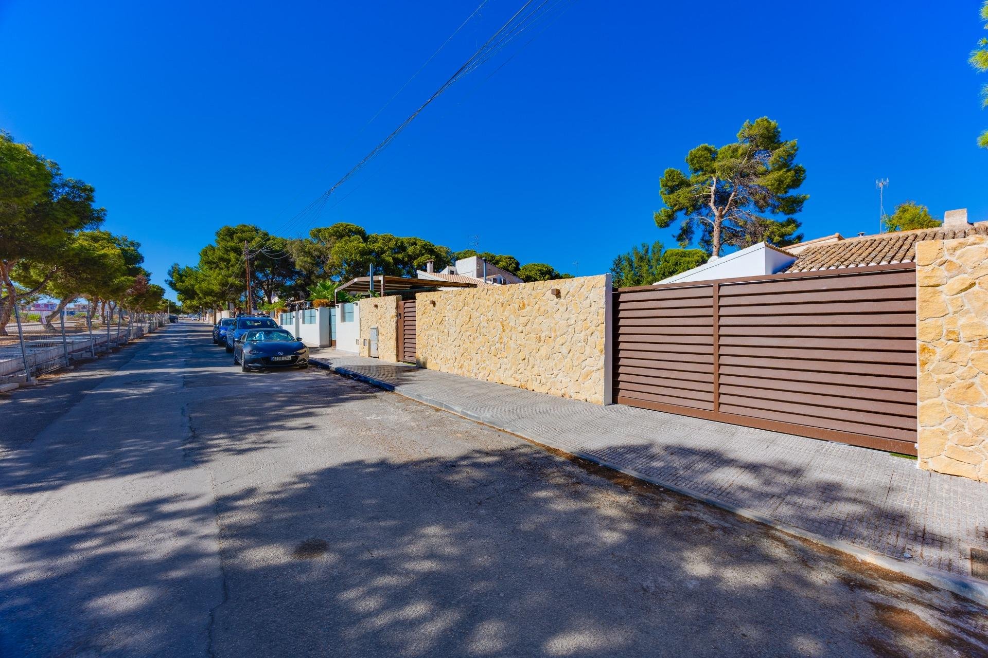 Short Term Rental - Villa -
Orihuela Costa - Punta Prima