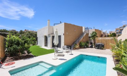 Villa - Återförsäljning - Orihuela Costa - La Zenia