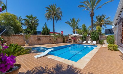 Villa - Herverkoop -
            Orihuela Costa - AM-02203