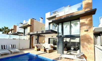 Villa - Herverkoop - Orihuela Costa -
                Lomas de Cabo Roig