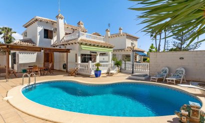 Villa - Odsprzedaż - Orihuela Costa -
                Cabo Roig