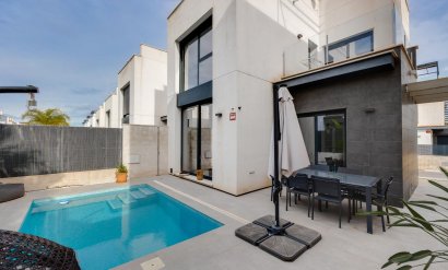 Villa - Odsprzedaż - Orihuela Costa - PAU 26