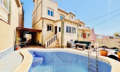 Villa - Odsprzedaż - San Miguel de Salinas -
                El galan