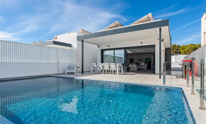 Villa - Odsprzedaż -
            San Miguel de Salinas - LYH-66772