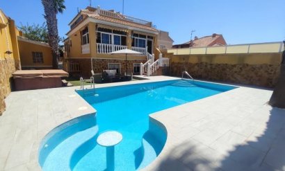 Villa - Odsprzedaż - Torrevieja -
                Aguas nuevas 1