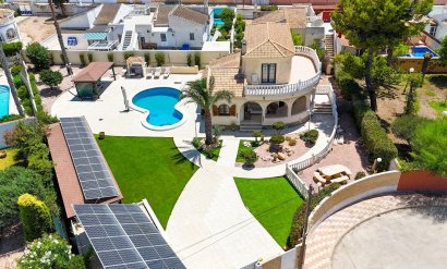 Villa - Odsprzedaż - Torrevieja -
                El chaparral