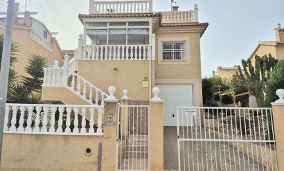 Villa - Resale - Los Altos -
                Costa Blanca