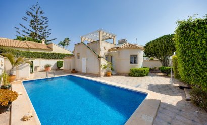 Villa - Resale - Orihuela Costa - La Florida