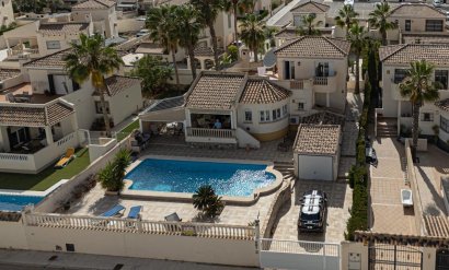Villa - Resale - Orihuela Costa -
                Las Ramblas