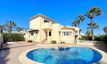 Villa - Resale - Orihuela Costa -
                Los Dolses