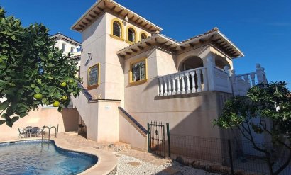 Villa - Resale - Orihuela Costa -
                Playa Flamenca