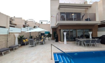 Villa - Revente - Villamartin -
                Villamartin