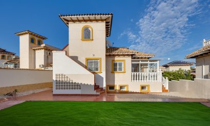 Villa - Segunda mano - Orihuela Costa - La Zenia