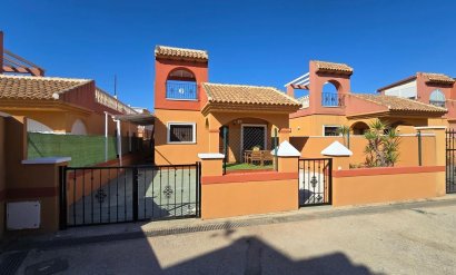 Villa - Segunda mano - Torrevieja -
                Aguas Nuevas