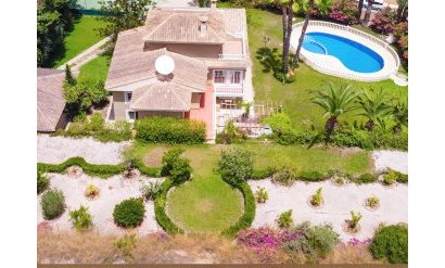 Villa - Segunda mano - Villamartin -
                Villamartin