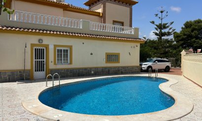 Villa - Wiederverkauf - Torrevieja -
                La Siesta - El Salado - Torreta