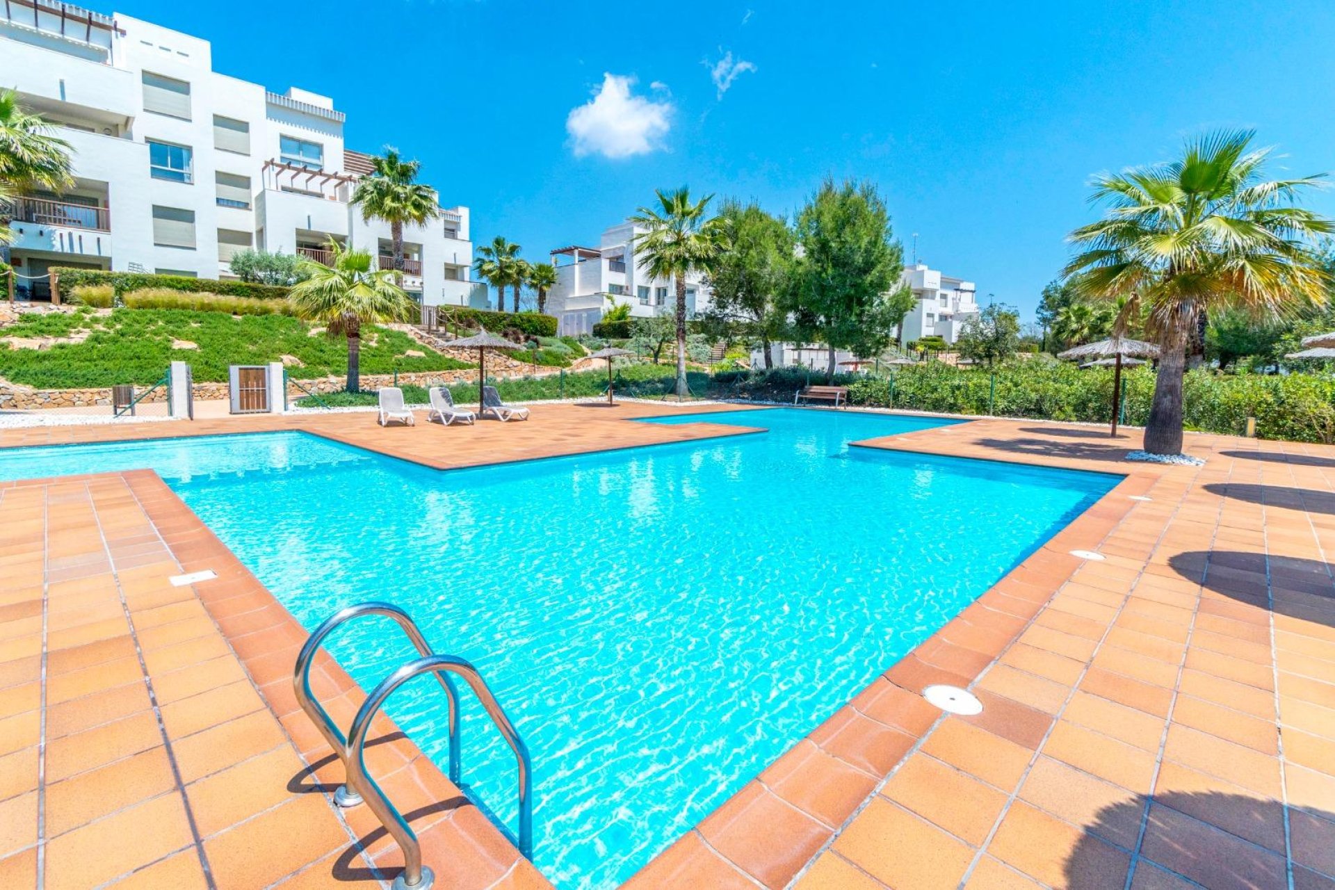 Wiederverkauf - Apartamento -
Orihuela Costa - Las Colinas Golf