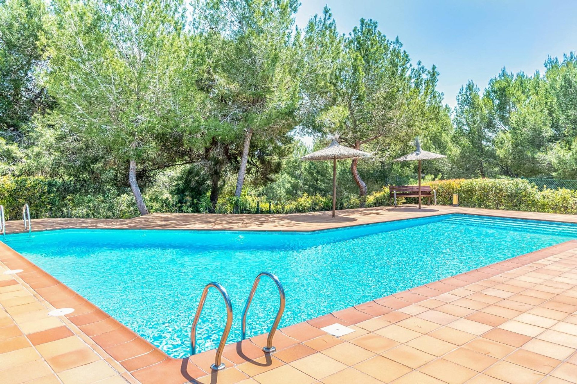 Wiederverkauf - Apartamento -
Orihuela Costa - Las Colinas Golf