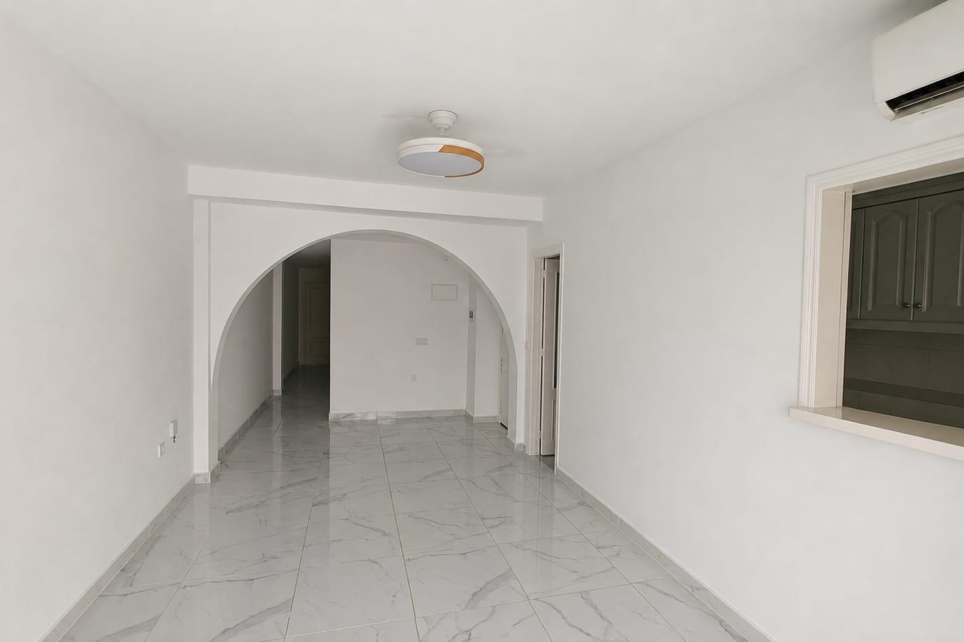 Wiederverkauf - Apartamento -
Torrevieja - Acequion