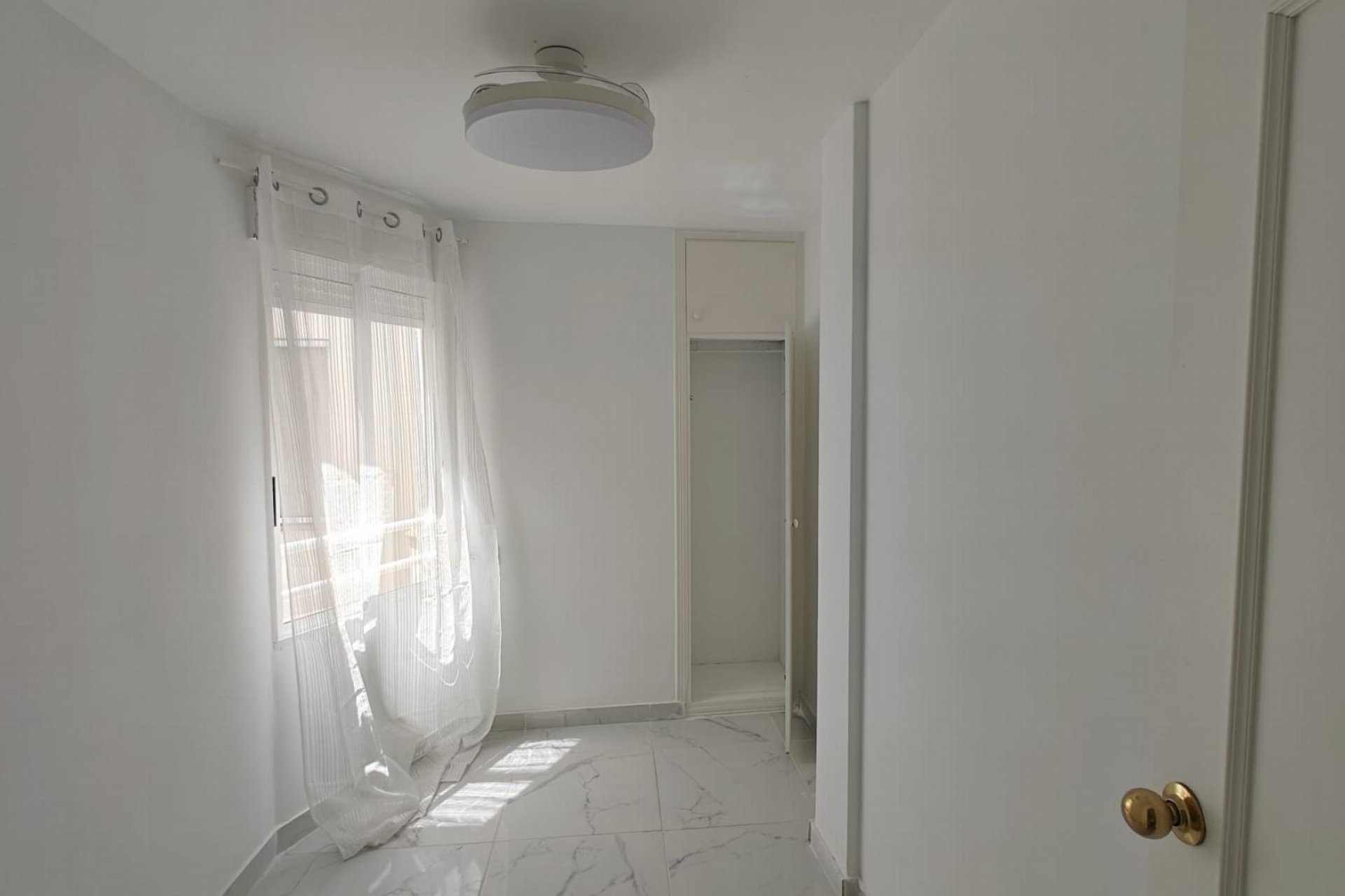 Wiederverkauf - Apartamento -
Torrevieja - Acequion