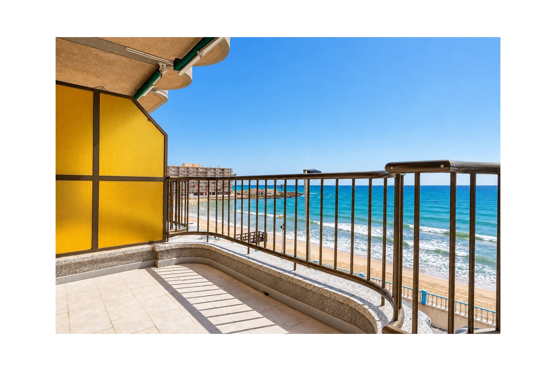 Wiederverkauf - Apartamento -
Torrevieja - Playa de los Locos