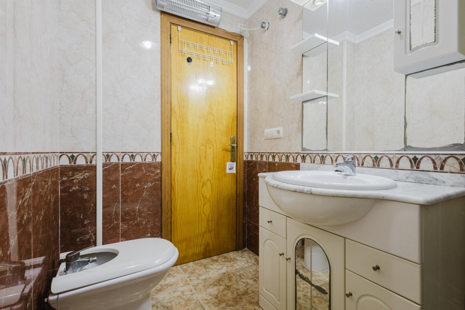 Wiederverkauf - Apartamento -
Torrevieja - Playa de los Naufragos