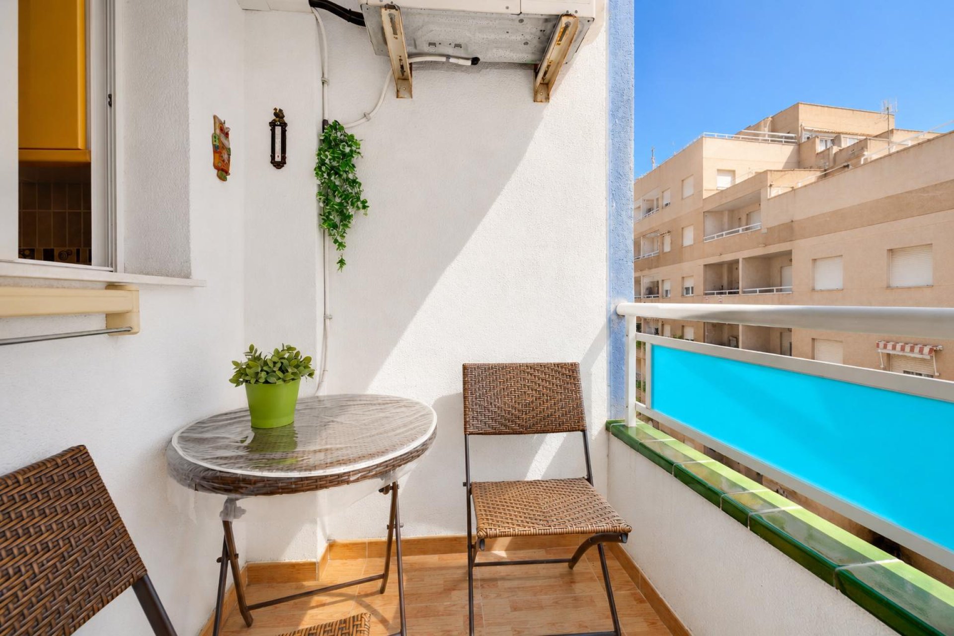 Wiederverkauf - Apartamento -
Torrevieja - Playa del Acequión