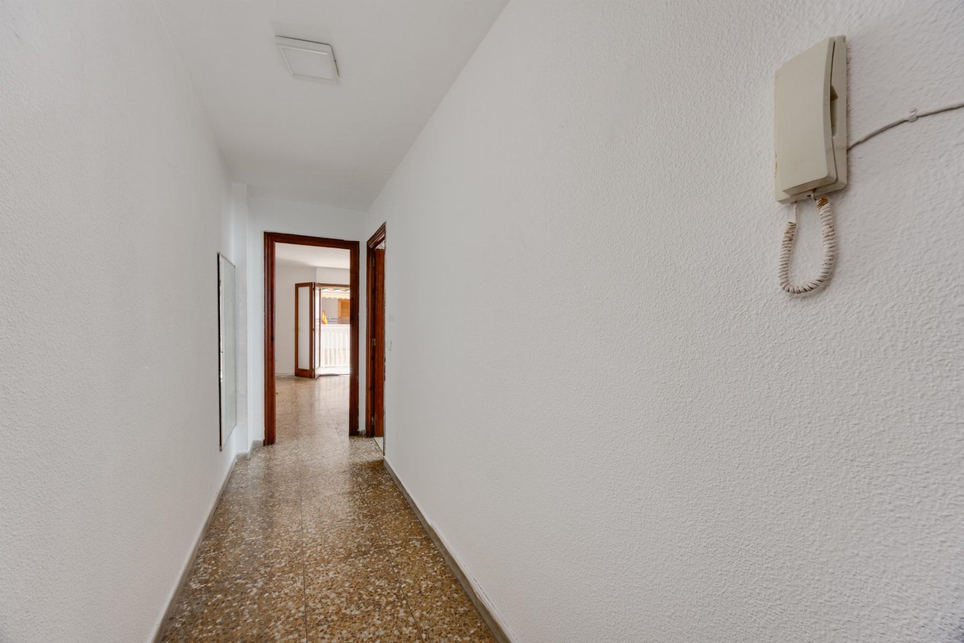 Wiederverkauf - Apartamento -
Torrevieja - Playa del Acequión