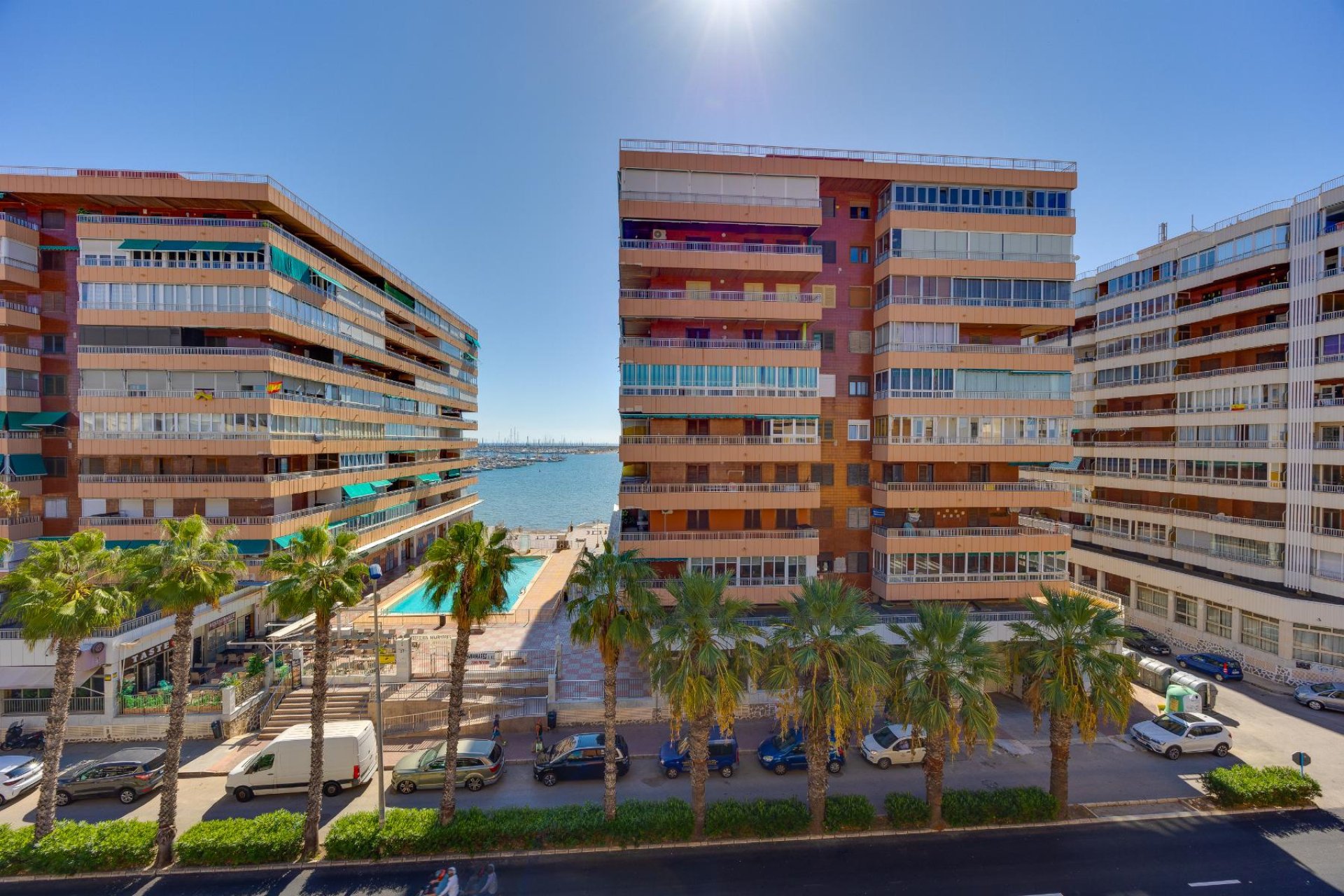 Wiederverkauf - Apartamento -
Torrevieja - Playa del Acequión