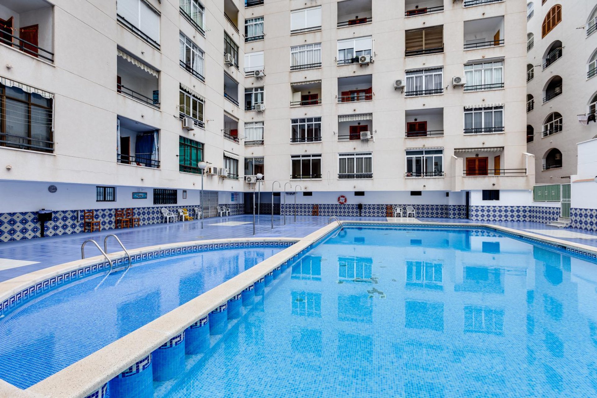 Wiederverkauf - Apartamento -
Torrevieja - Playa del Cura