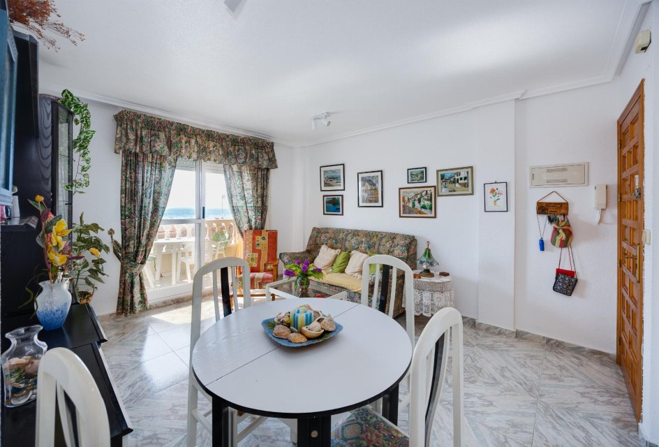 Wiederverkauf - Apartamento -
Torrevieja - Torre Del Moro