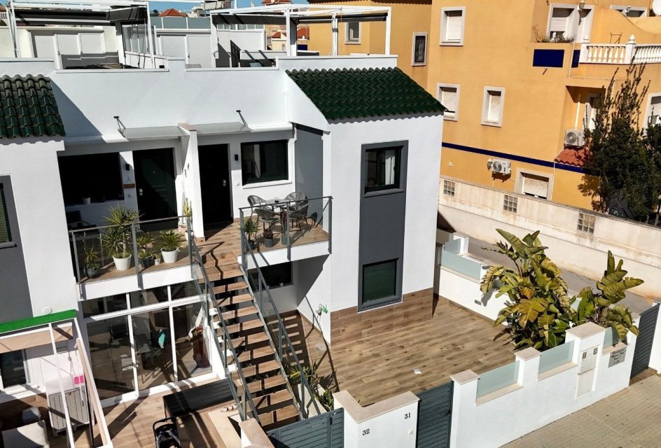 Wiederverkauf - Buhardilla -
Orihuela Costa - La Zenia