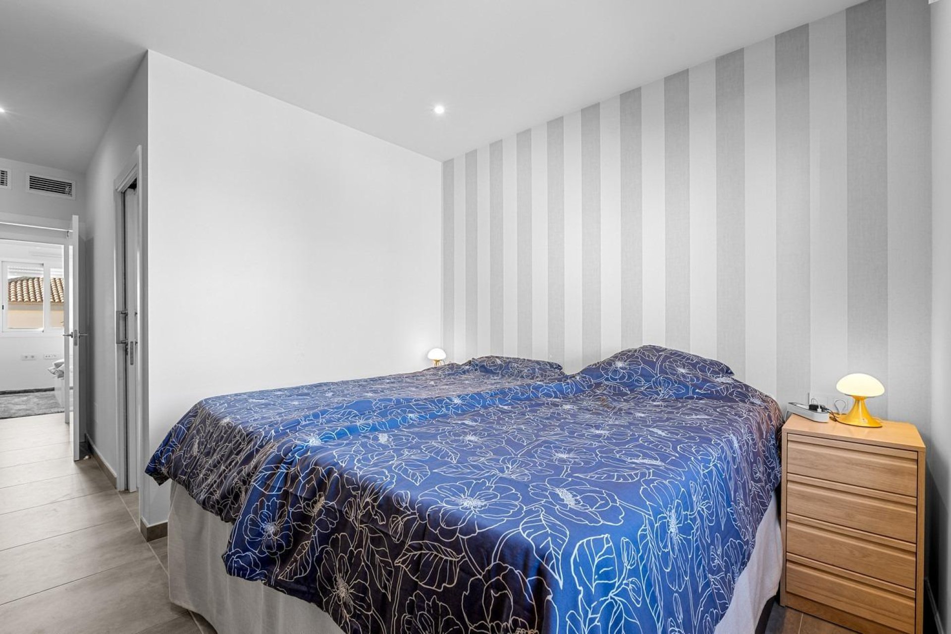 Wiederverkauf - Buhardilla -
Torrevieja - Aguas nuevas 2