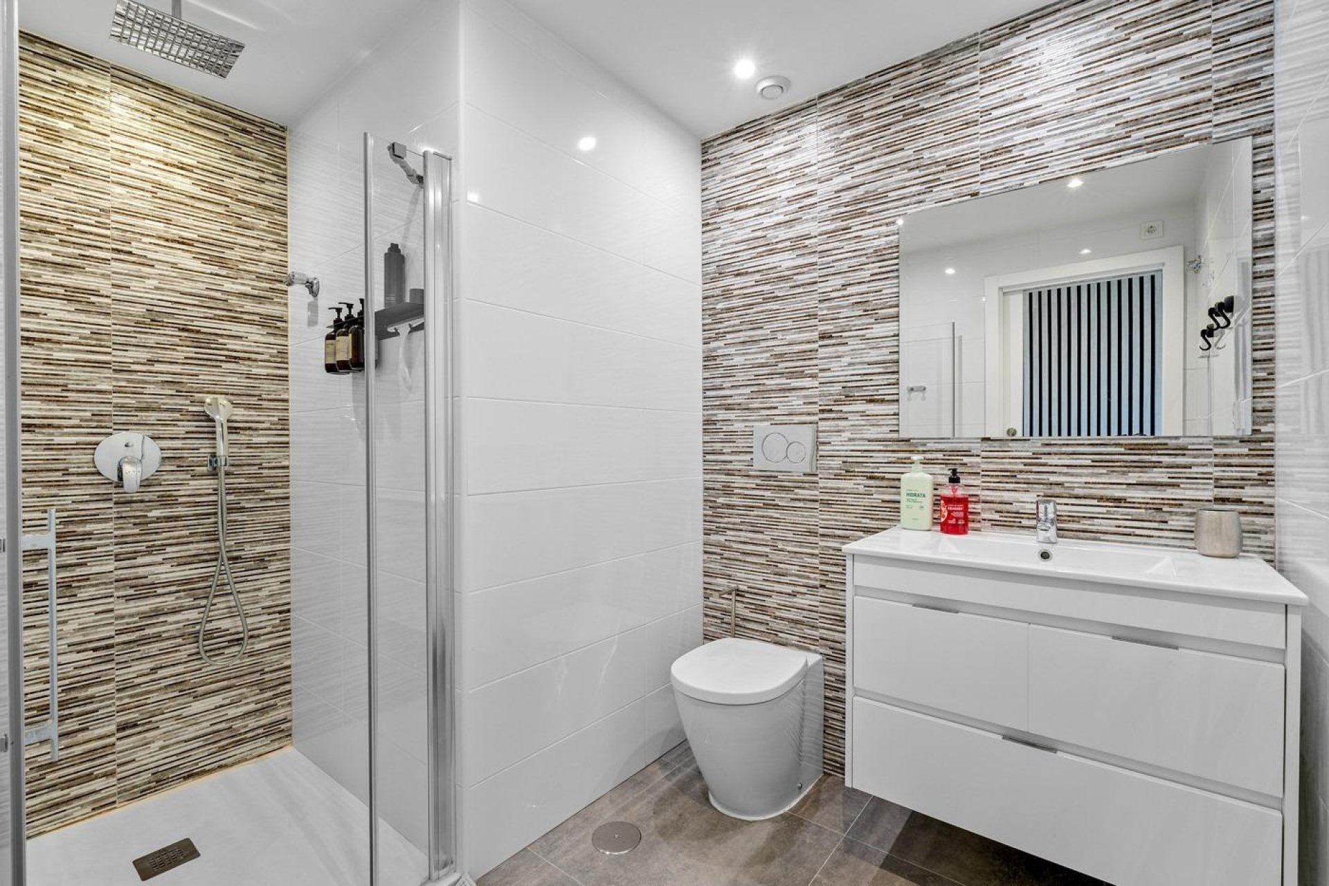 Wiederverkauf - Buhardilla -
Torrevieja - Aguas nuevas 2