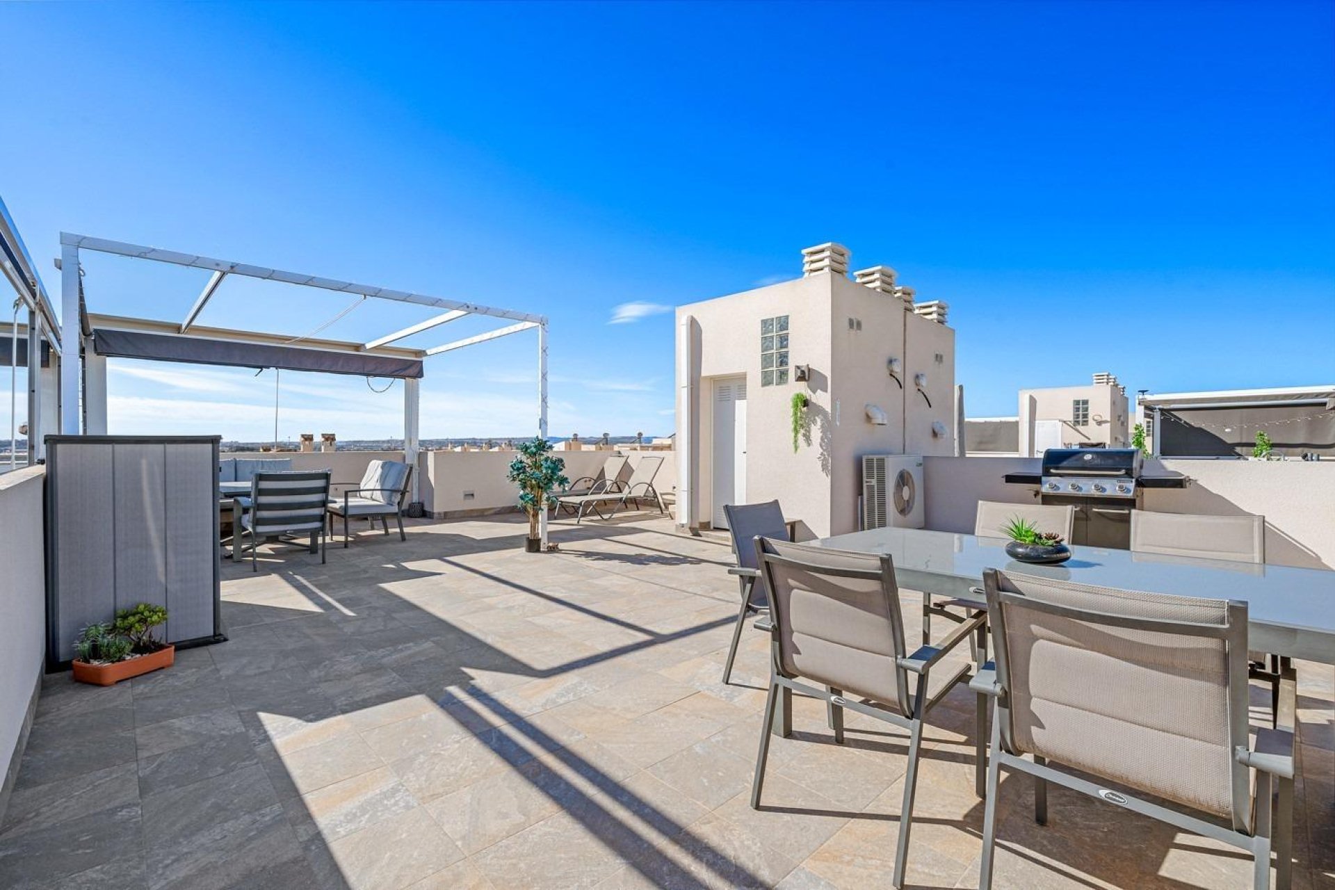 Wiederverkauf - Buhardilla -
Torrevieja - Aguas nuevas 2