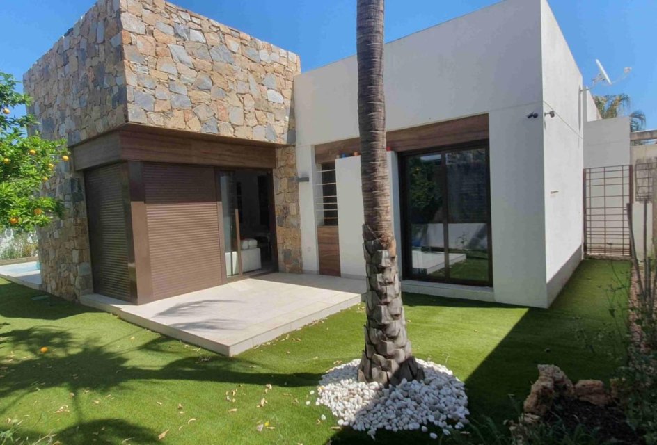 Wiederverkauf - Bungalow -
Orihuela Costa - Lomas de Cabo Roig