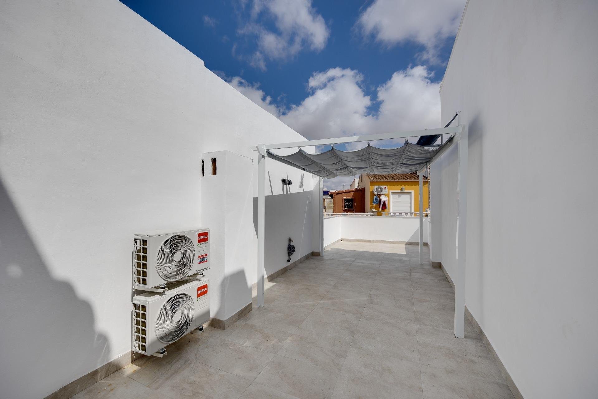 Wiederverkauf - Bungalow -
Orihuela Costa - Los Almendros-La Florida