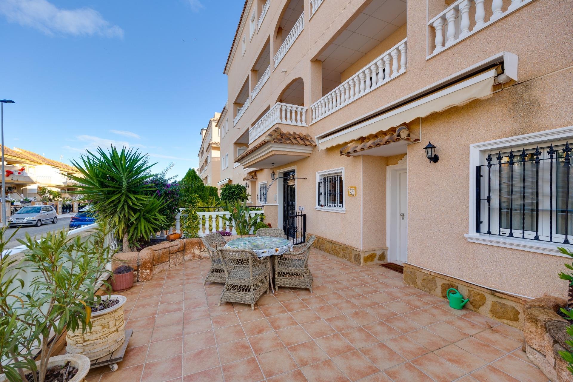 Wiederverkauf - Bungalow -
Orihuela Costa - Los Dolses