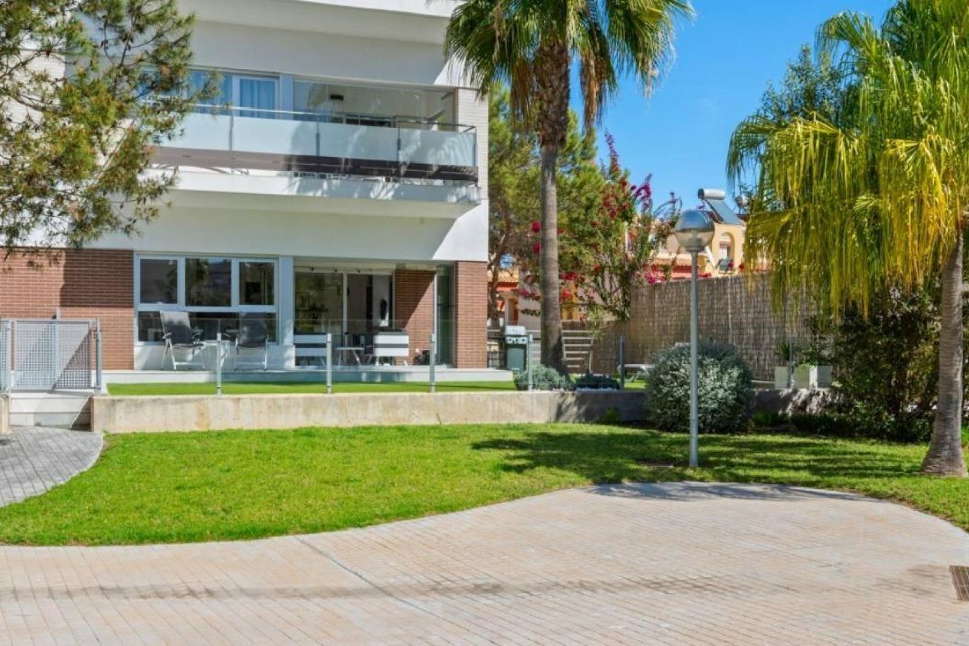 Wiederverkauf - Bungalow -
Orihuela Costa - Los Dolses