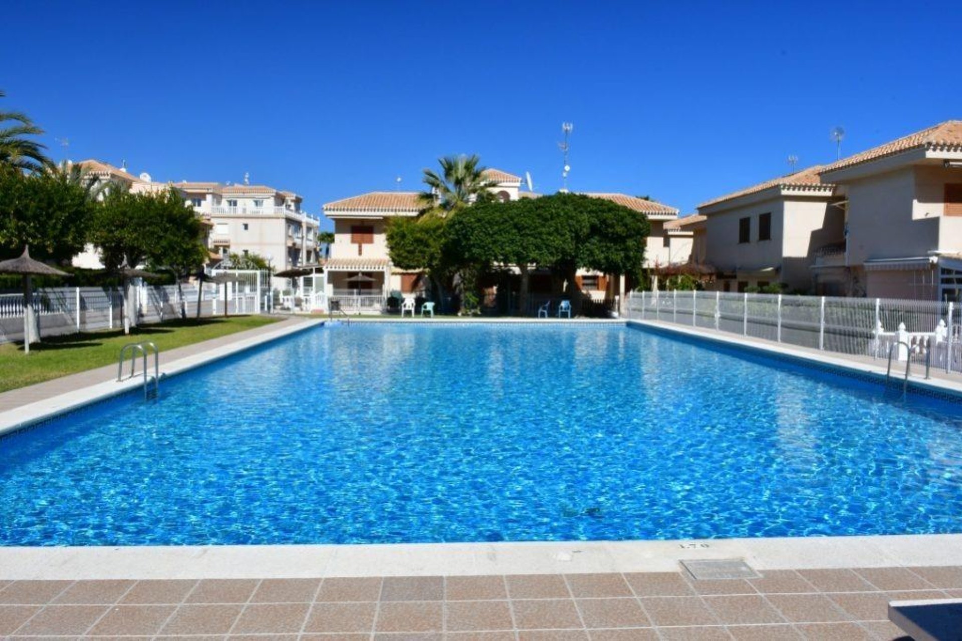 Wiederverkauf - Bungalow -
Orihuela Costa - Playa Flamenca