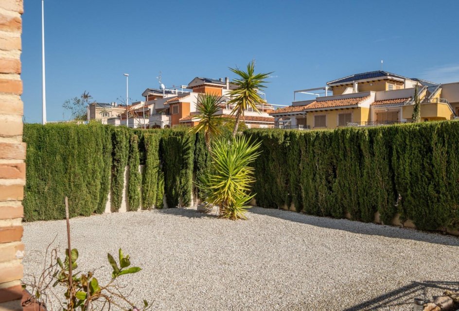 Wiederverkauf - Bungalow -
Orihuela Costa - Punta Prima